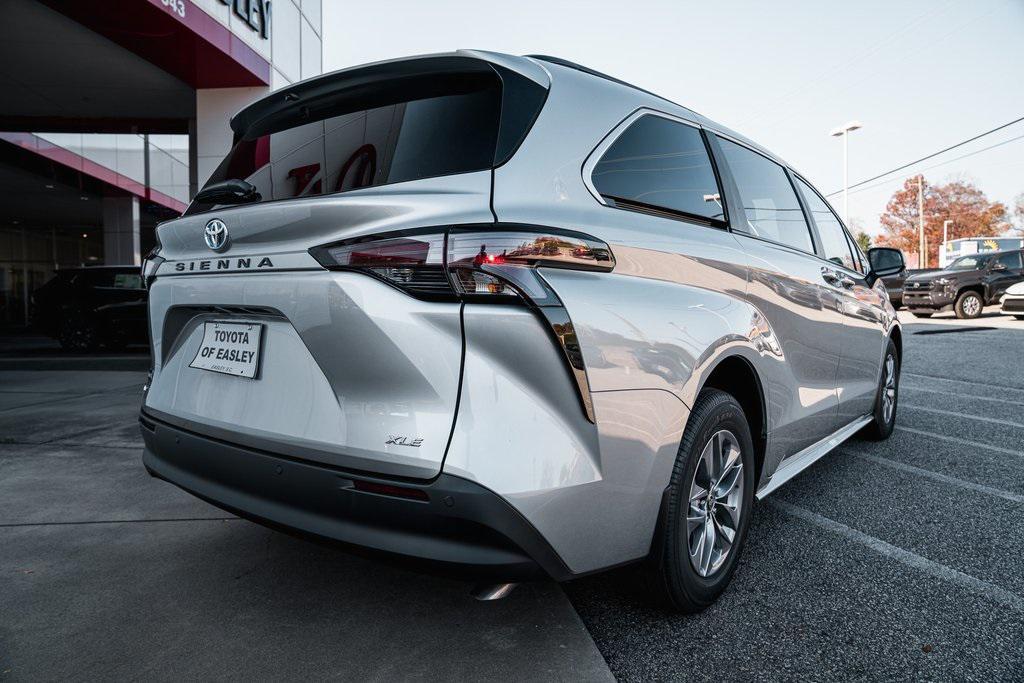 new 2025 Toyota Sienna car, priced at $48,799