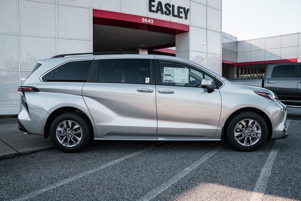 new 2025 Toyota Sienna car, priced at $48,799