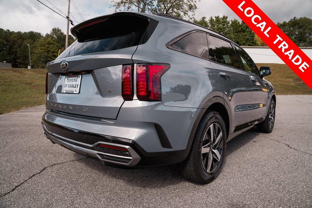 used 2021 Kia Sorento car, priced at $17,950