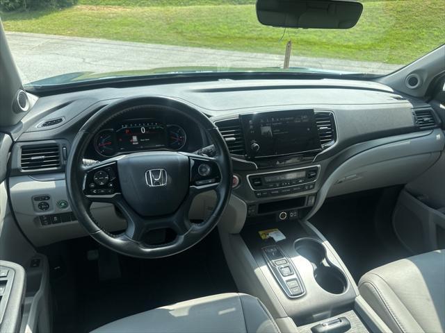 used 2022 Honda Pilot car, priced at $31,950