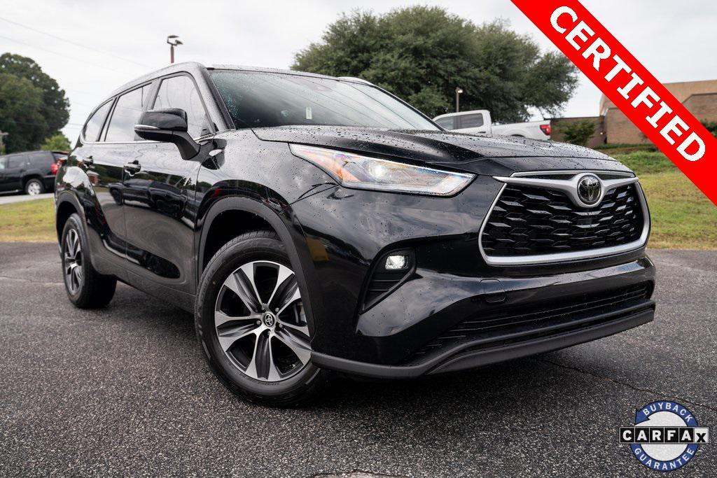 used 2023 Toyota Highlander car, priced at $40,650