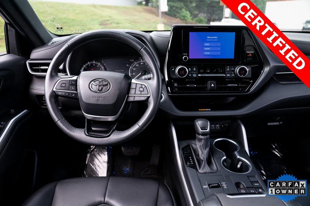 used 2024 Toyota Highlander car, priced at $42,950