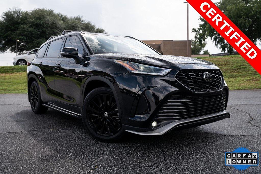 used 2024 Toyota Highlander car, priced at $42,950
