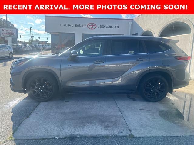 used 2023 Toyota Highlander car, priced at $44,840