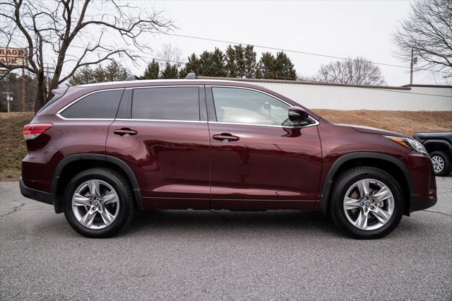 used 2017 Toyota Highlander car, priced at $26,950