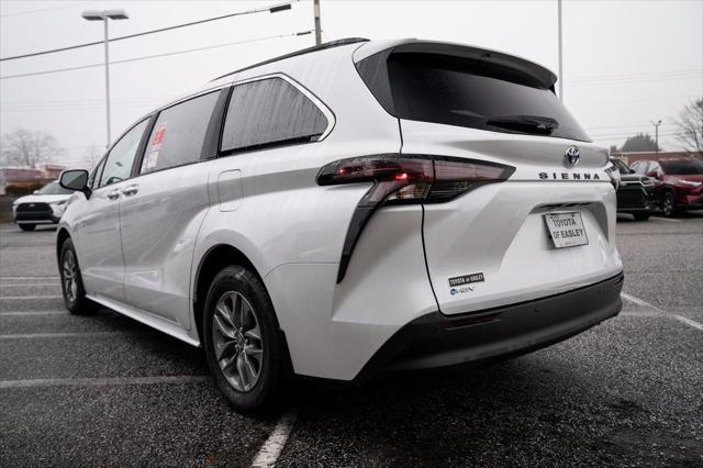 new 2025 Toyota Sienna car, priced at $48,644