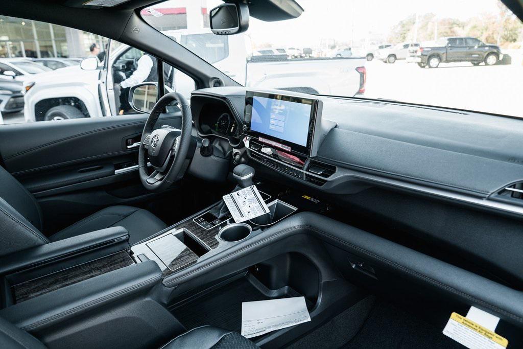 new 2025 Toyota Sienna car, priced at $53,723