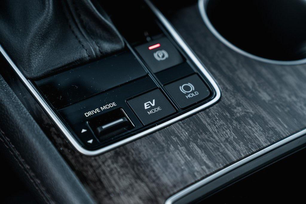 new 2025 Toyota Sienna car, priced at $53,723