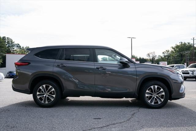 used 2023 Toyota Highlander car, priced at $42,500