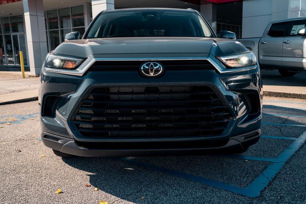 new 2026 Toyota Grand Highlander car, priced at $53,602