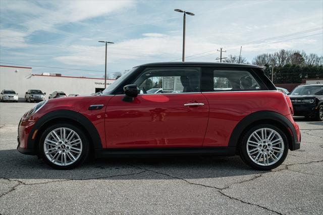 used 2023 MINI Hardtop car, priced at $27,950