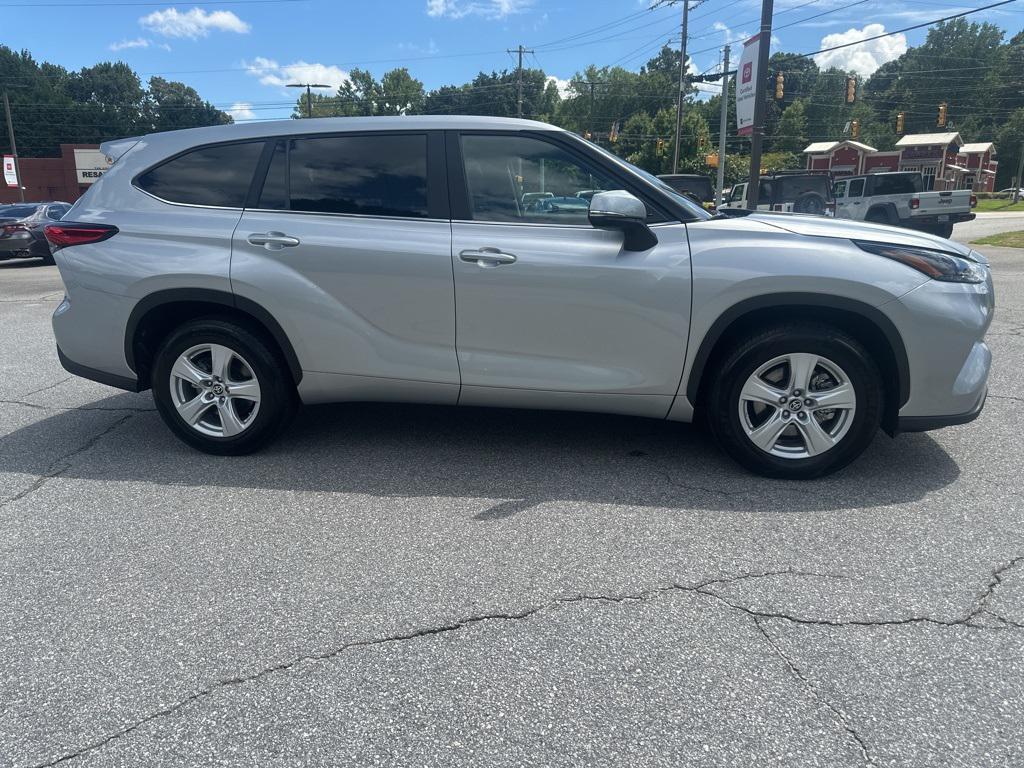 used 2023 Toyota Highlander Hybrid car, priced at $38,750