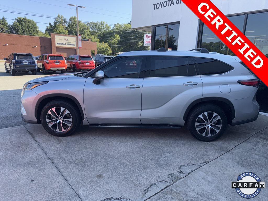 used 2021 Toyota Highlander car, priced at $31,950