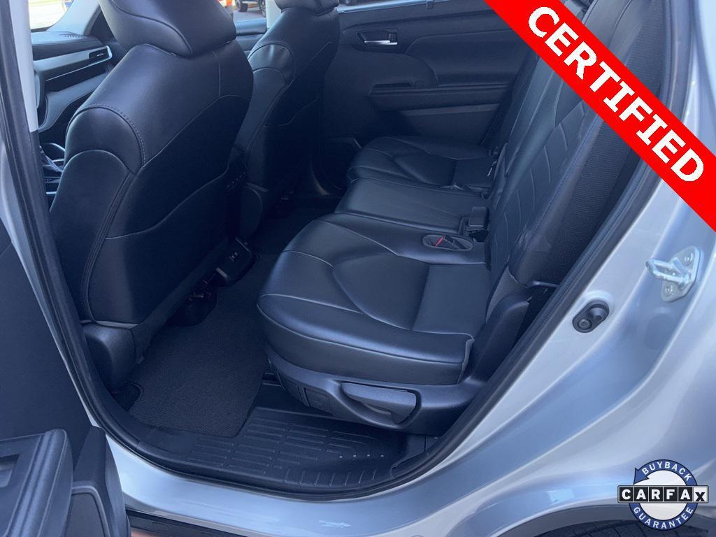 used 2021 Toyota Highlander car, priced at $31,950