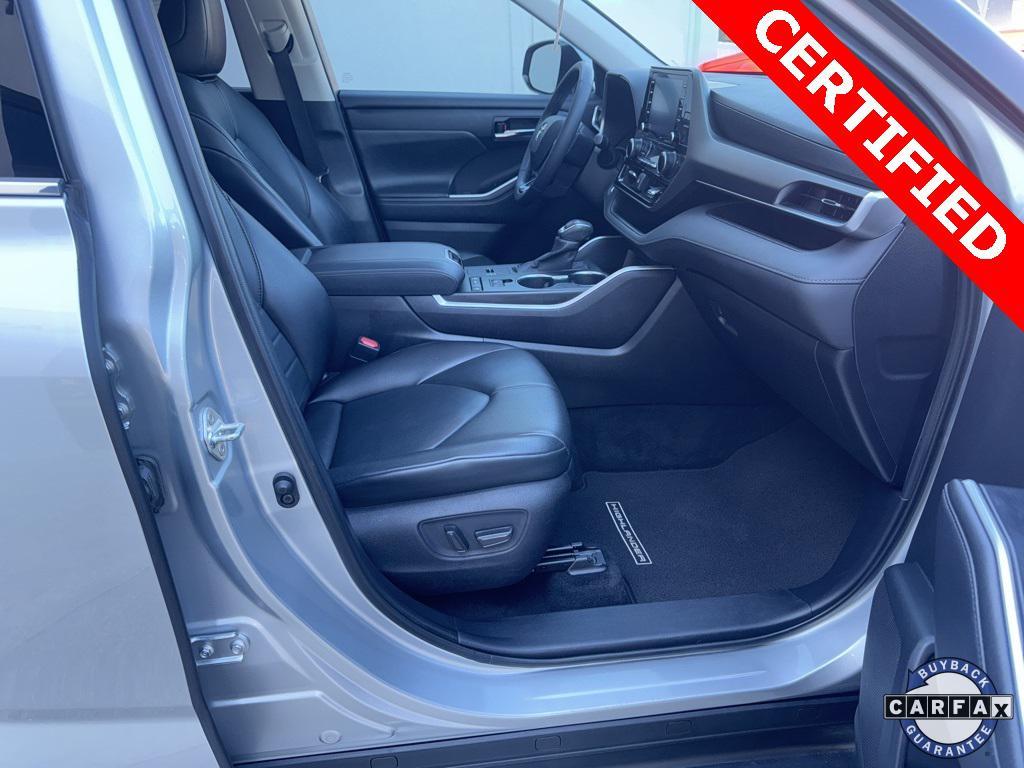 used 2021 Toyota Highlander car, priced at $31,950