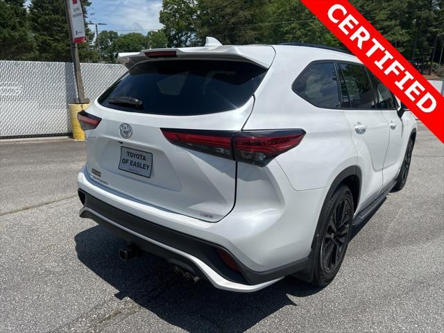 used 2023 Toyota Highlander car, priced at $44,950