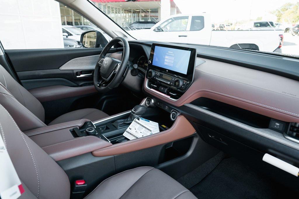 new 2026 Toyota Grand Highlander car, priced at $61,562
