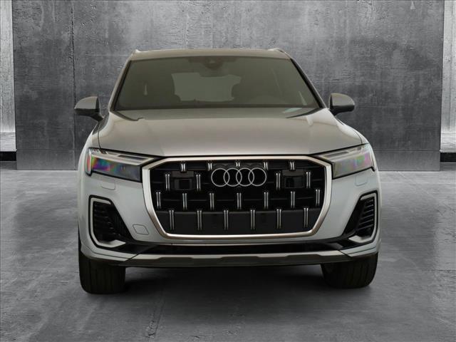 new 2025 Audi Q7 car, priced at $66,588