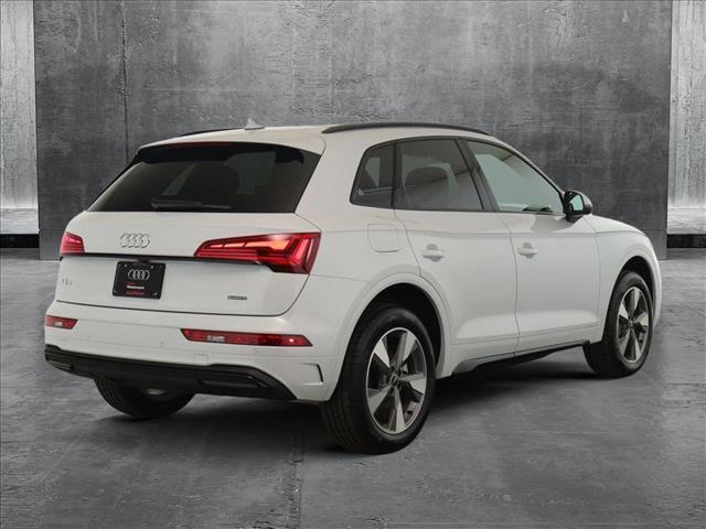 new 2025 Audi Q5 car, priced at $49,925