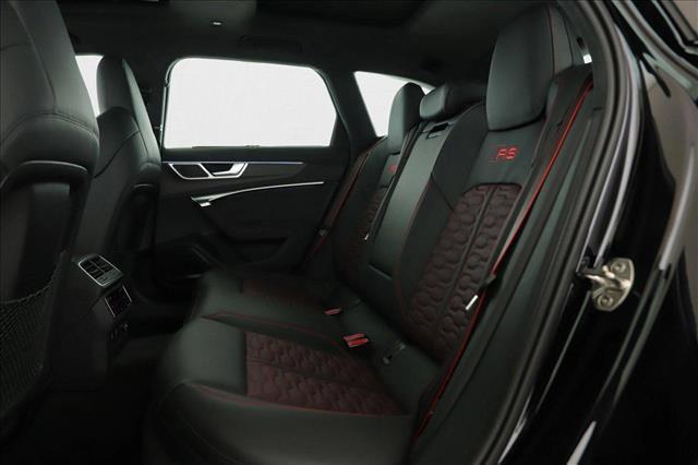 new 2025 Audi RS 6 Avant car, priced at $152,580