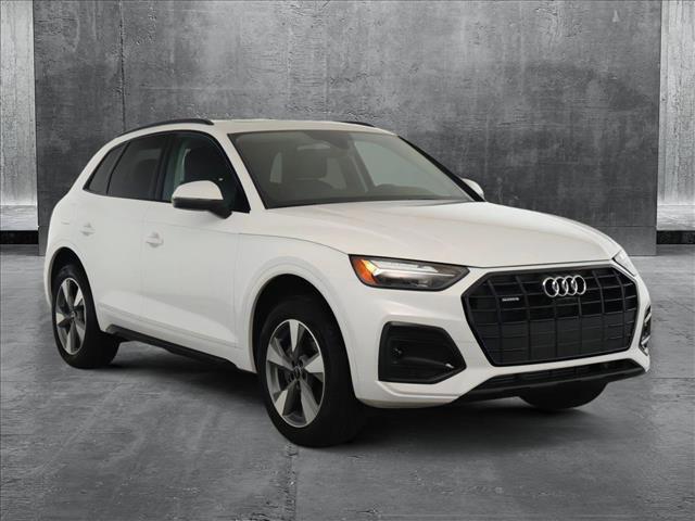 new 2025 Audi Q5 car, priced at $52,030