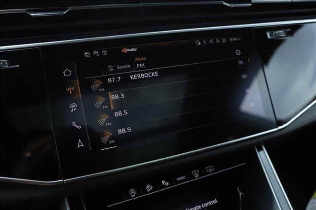 new 2025 Audi RS Q8 car