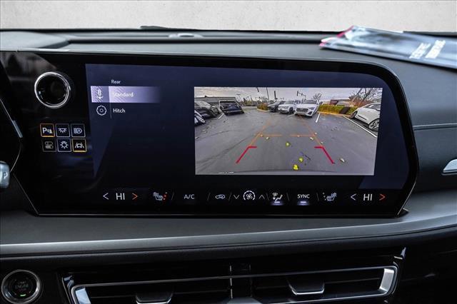 used 2025 Chevrolet Traverse car, priced at $35,498