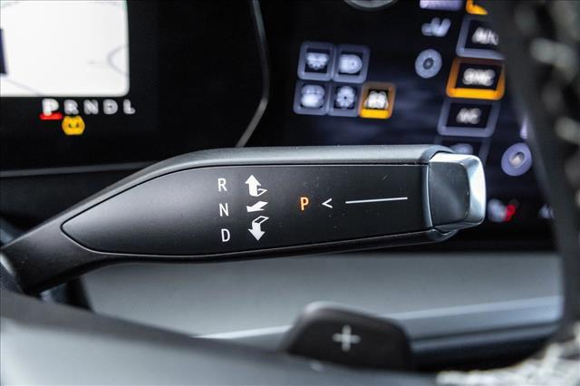 used 2025 Chevrolet Traverse car, priced at $35,498