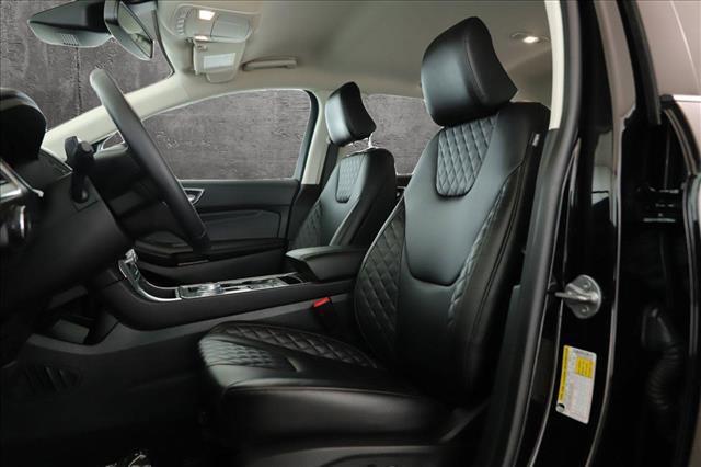 used 2024 Ford Edge car, priced at $31,600