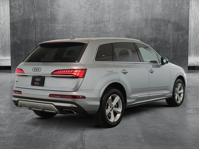 new 2025 Audi Q7 car, priced at $67,845