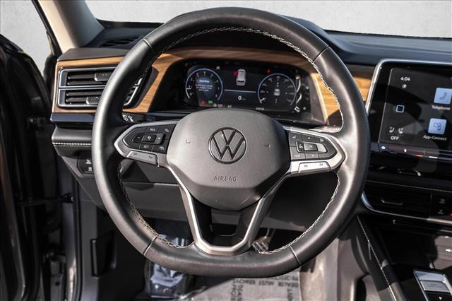 used 2024 Volkswagen Atlas car, priced at $30,998