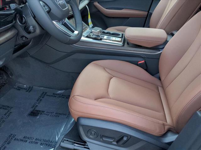 new 2025 Audi Q7 car, priced at $68,986