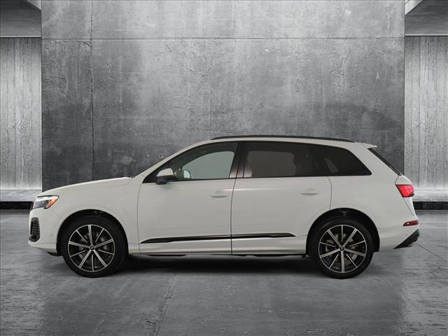 new 2025 Audi Q7 car, priced at $67,530