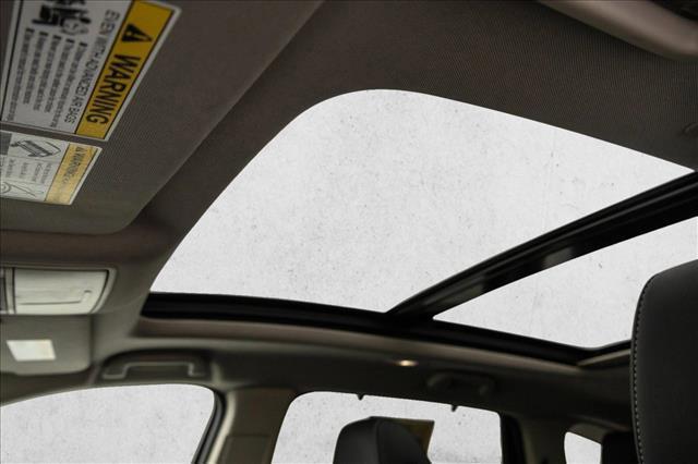 used 2022 Acura MDX car, priced at $31,944