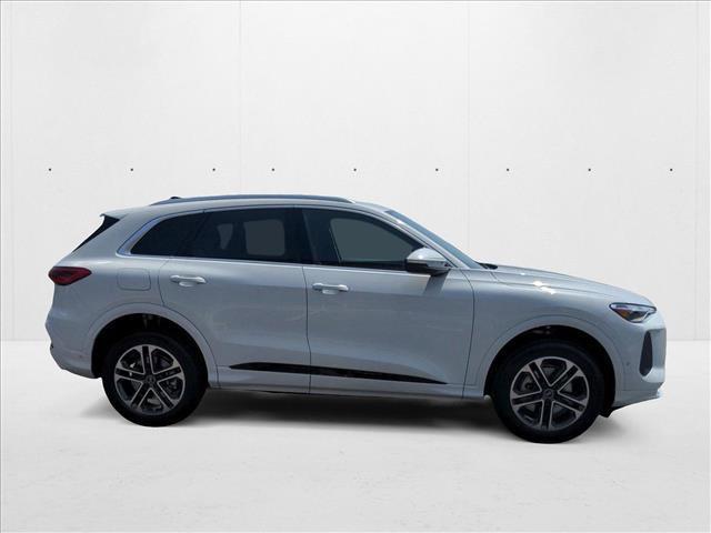 new 2025 Audi Q5 car, priced at $53,859