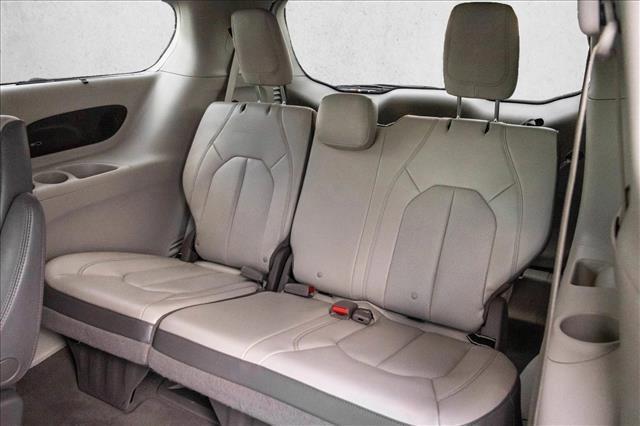 used 2017 Chrysler Pacifica car, priced at $13,987