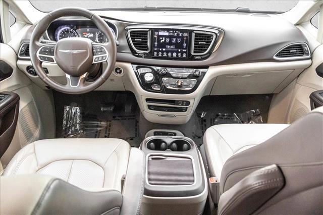 used 2017 Chrysler Pacifica car, priced at $13,987