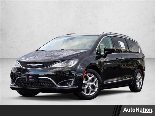 used 2017 Chrysler Pacifica car, priced at $13,987