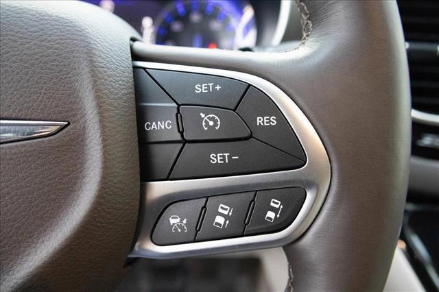 used 2017 Chrysler Pacifica car, priced at $13,987