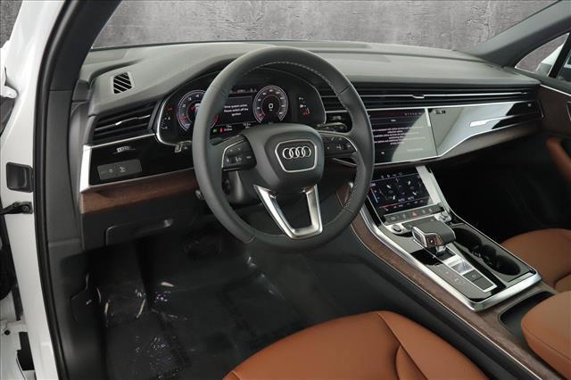 new 2025 Audi Q7 car, priced at $68,745