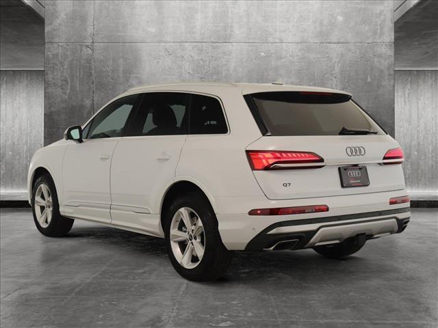 new 2025 Audi Q7 car, priced at $68,745