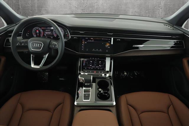 new 2025 Audi Q7 car, priced at $68,745