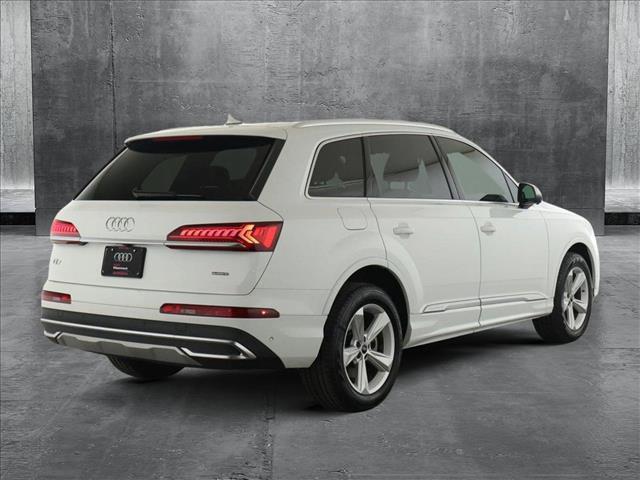 used 2022 Audi Q7 car, priced at $34,314