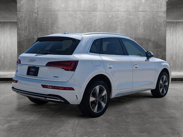 new 2024 Audi Q5 car, priced at $50,680