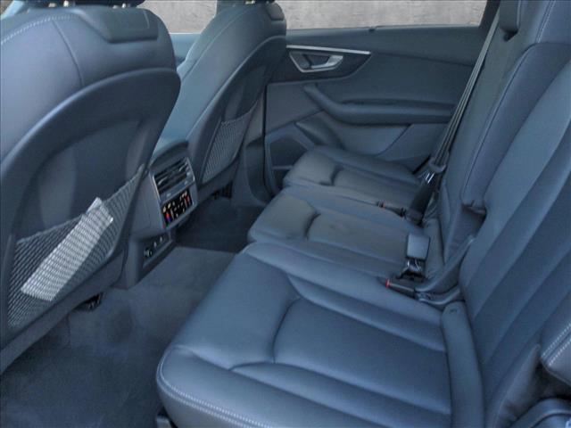 new 2025 Audi Q7 car, priced at $69,753