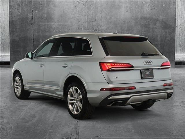 new 2025 Audi Q7 car, priced at $69,740