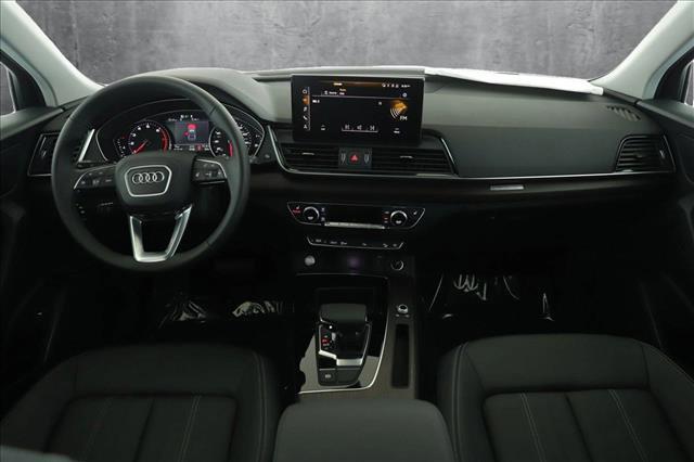 new 2025 Audi Q5 car, priced at $48,200