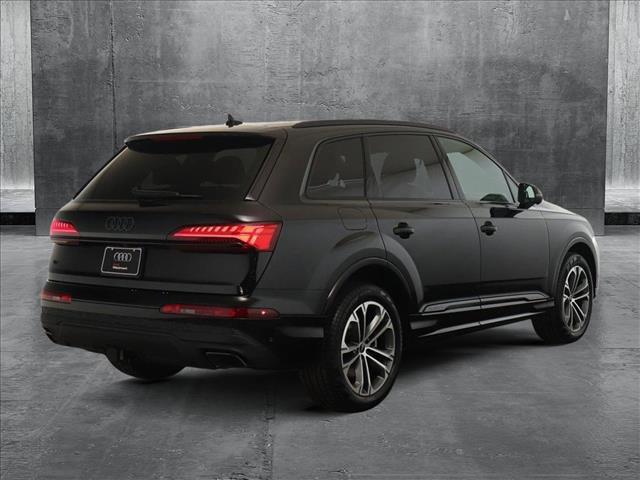 new 2025 Audi Q7 car, priced at $69,395