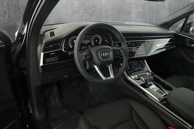 new 2025 Audi Q7 car, priced at $69,395