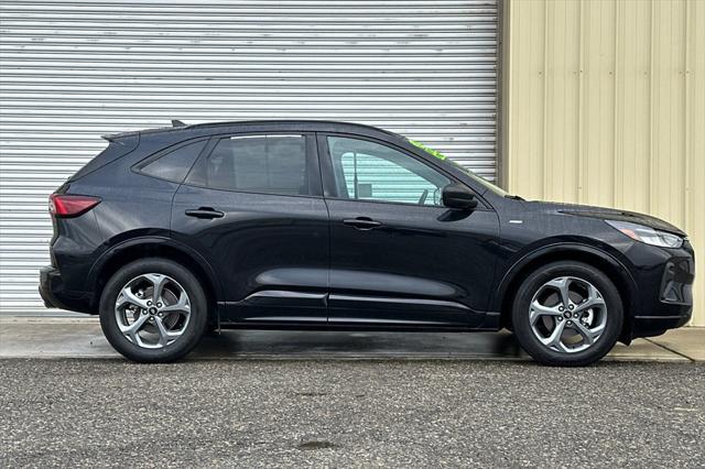 used 2023 Ford Escape car, priced at $20,494